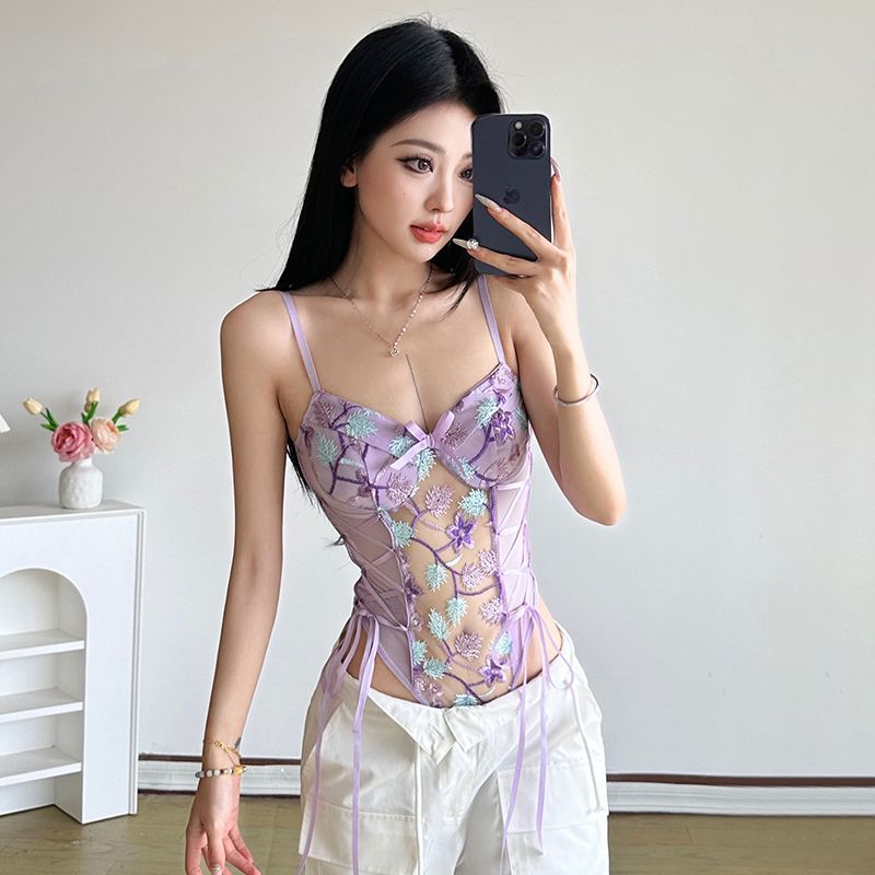 Cami Top Lace - แฟชั่นฤดูร้อนปี 2026 จั๊มสูทสายเดี่ยวลูกไม้สุดหรูสำหรับผู้หญิง ปักลายสวยงาม กระชับสัดส่วน ช่วยเก็บทรง