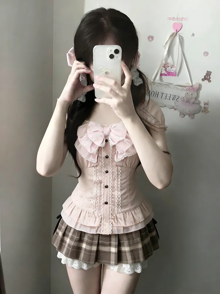 Cami Top Lace - ชุดเซ็ตสามชิ้นสไตล์ญี่ปุ่นสำหรับผู้หญิง เสื้อลูกไม้ผูกโบว์ + เสื้อสายเดี่ยว + กระโปรงมินิสั้นลายสก็อตระบาย