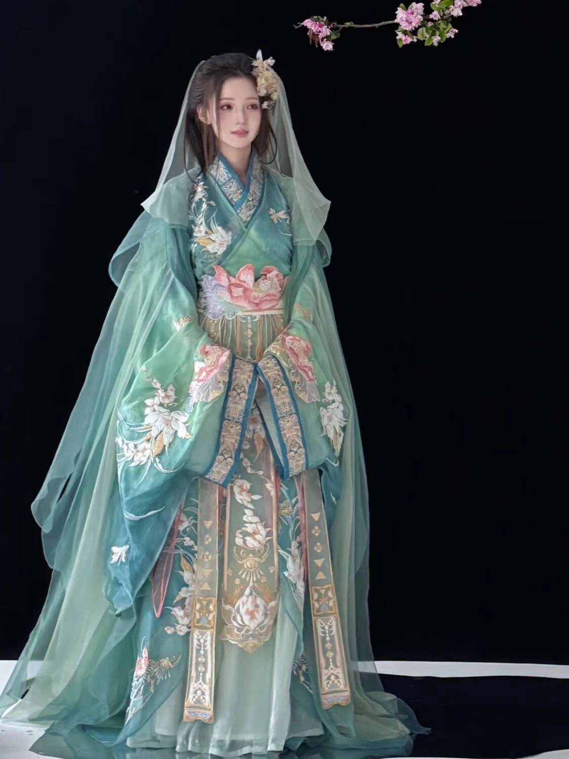 ใหม่เฟียสต้าคาร์นิวัลฮาโลวีนคอ - Robe Silk Women บทวิจารณ์และราคา