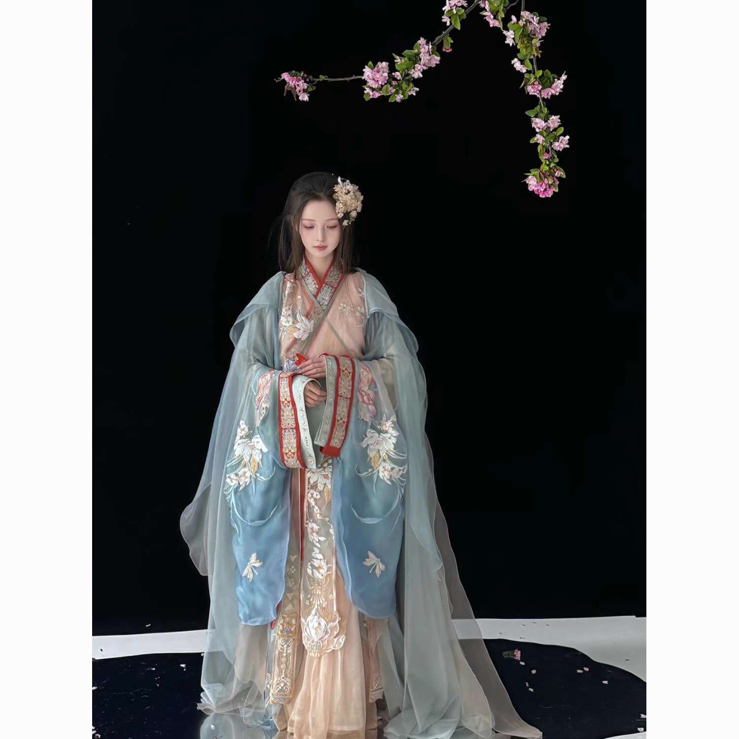ใหม่เฟียสต้าคาร์นิวัลฮาโลวีนคอ - Robe Silk Women บทวิจารณ์และราคา