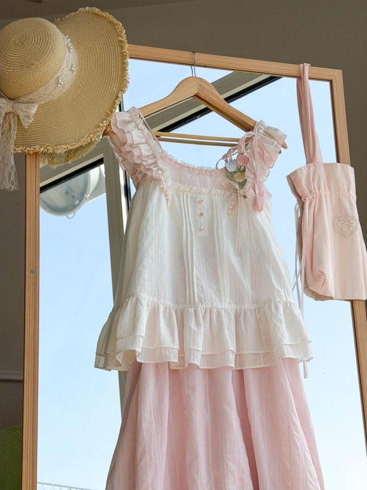 ชุดเซ็ตสองชิ้นตกแต่งระบายสไตล์ - Cami Top Lace บทวิจารณ์และราคา